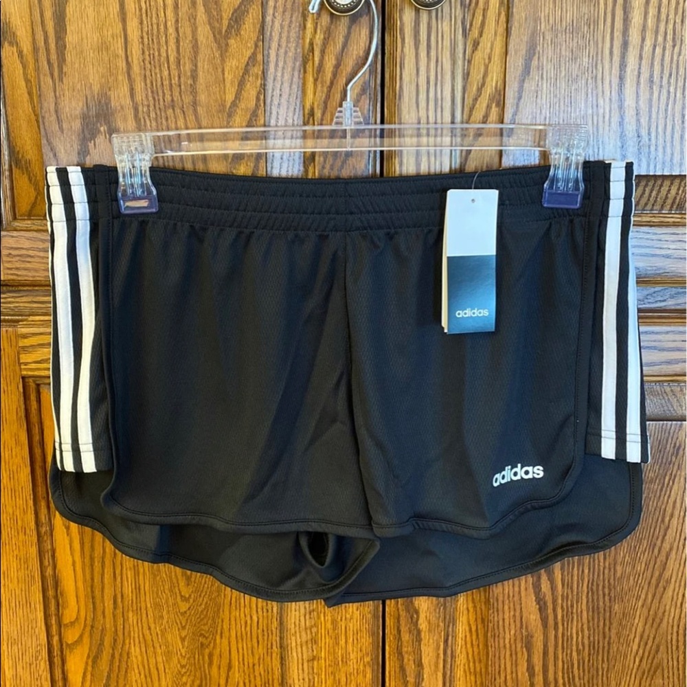 Adidas Shorts Women's Size Large NWT